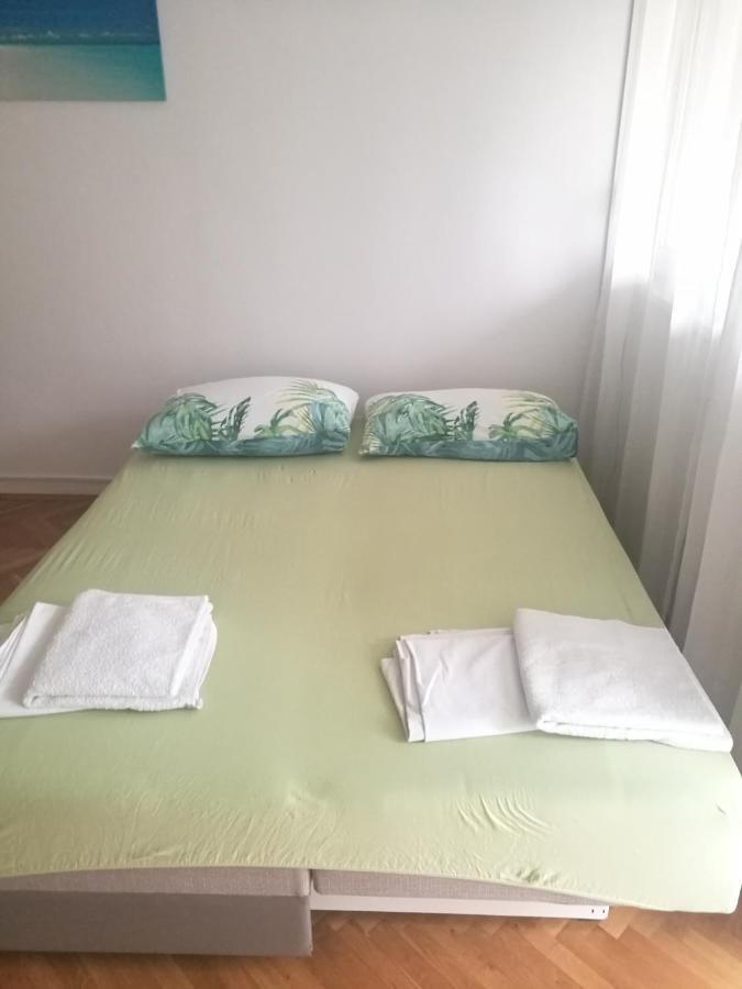 Pretty Big Double Bed Room With Balcony Split Exterior foto